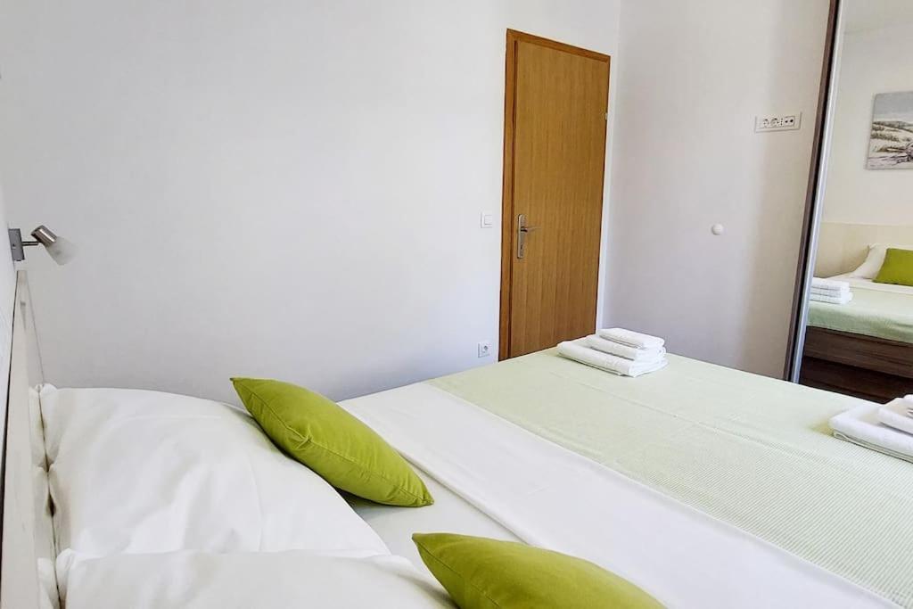 Apartman Infinity, Free Parking دوبروفينك المظهر الخارجي الصورة