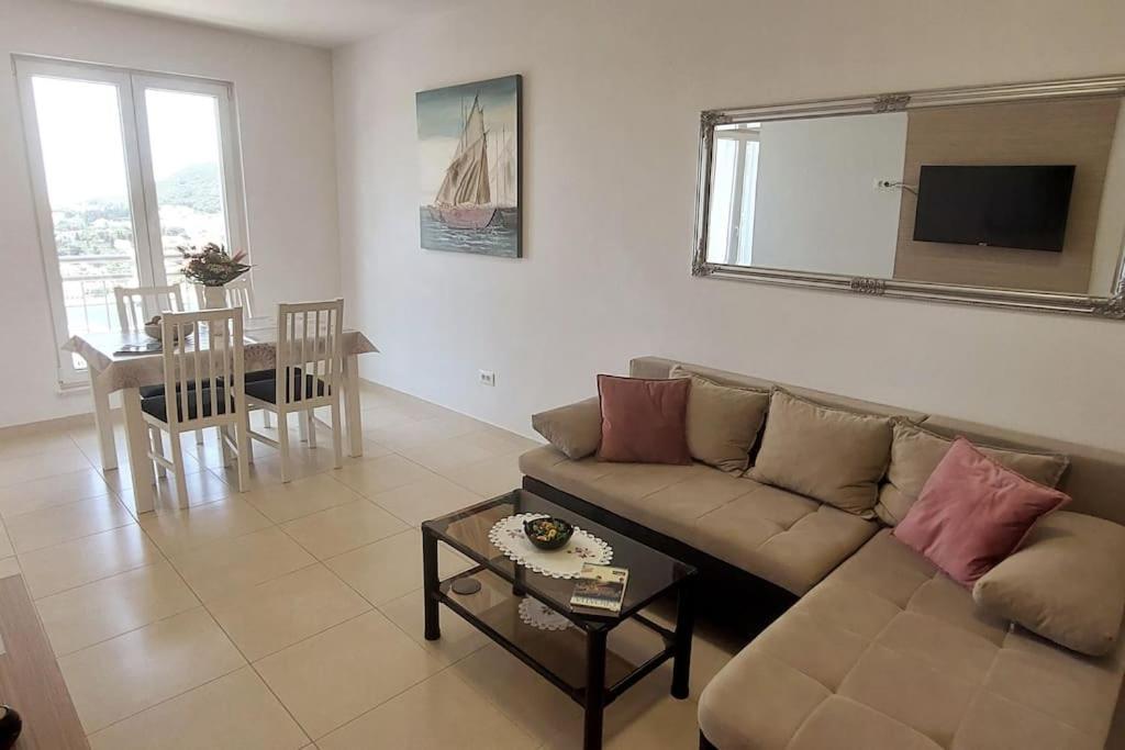 Apartman Infinity, Free Parking دوبروفينك المظهر الخارجي الصورة